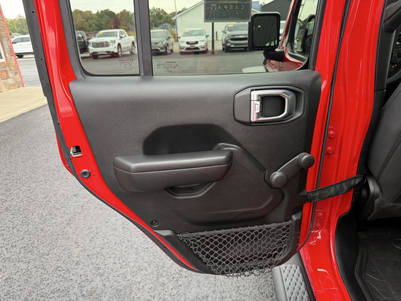 Used 2021 Jeep Gladiator Sport AWD/4WD image 16
