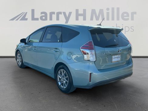 Certified 2017 Toyota Prius V Four w/ Carpet Mat Package image 3