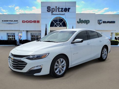 Used 2025 Chevrolet Malibu LT FWD image 4
