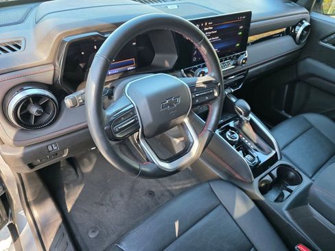 Used 2023 Chevrolet Colorado Z71 w/ Z71 Convenience Package 2 image 11