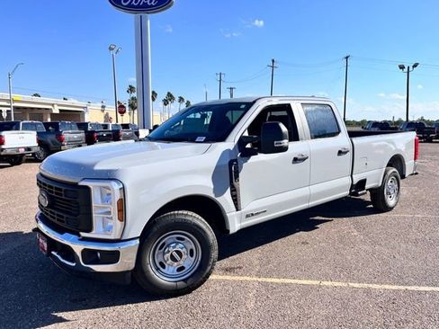 New 2026 Ford F350 XL image 3