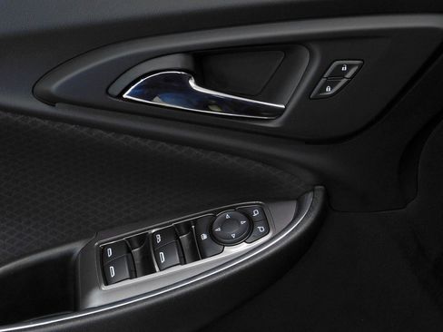 Used 2019 Chevrolet Malibu LT image 27