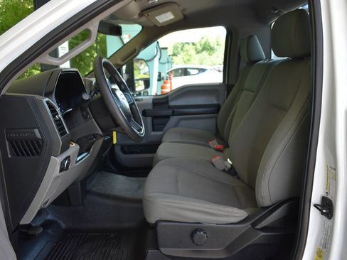 Used 2018 Ford F250 XL w/ Power Equipment Group RWD image 8