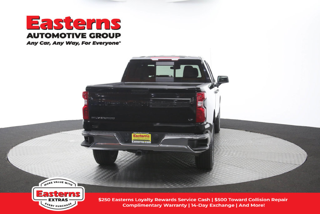 Used 2023 Chevrolet Silverado 1500 LT w/ Convenience Package II AWD/4WD image 39