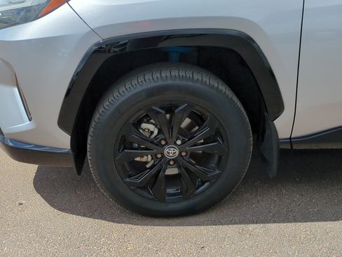 Used 2023 Toyota RAV4 XSE AWD/4WD image 11