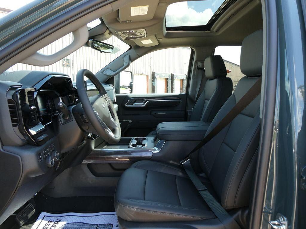 New 2026 Chevrolet Silverado 2500 LTZ w/ LTZ Plus Package AWD/4WD image 19