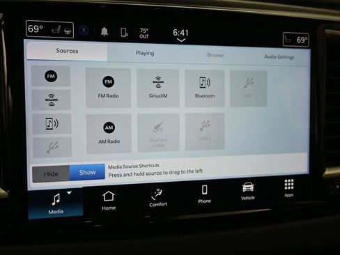Used 2024 Chrysler Pacifica Touring-L FWD image 40