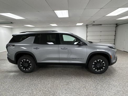 New 2026 Chevrolet Traverse Z71 w/ Driver Confidence Package AWD/4WD image 9