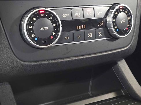 Certified 2017 Mercedes-Benz GLE 350 4MATIC image 33