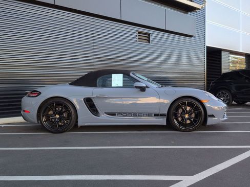 Certified 2025 Porsche 718 Boxster Style Edition image 8