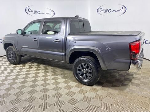 Certified 2023 Toyota Tacoma SR5 AWD/4WD image 4