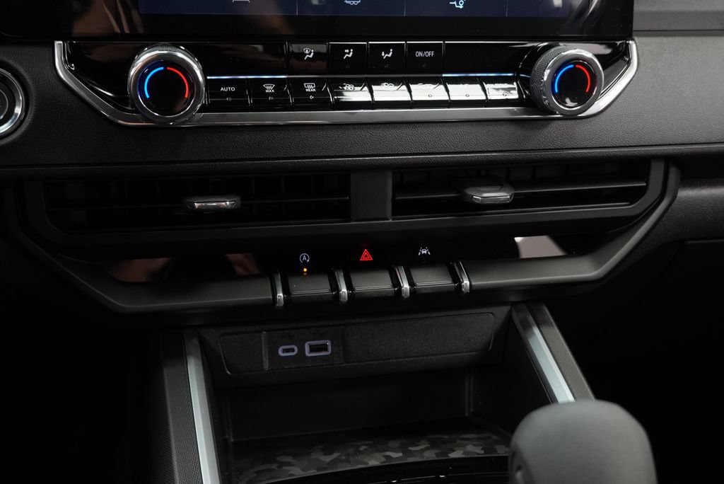 New 2026 Chevrolet Colorado Trail Boss AWD/4WD image 17