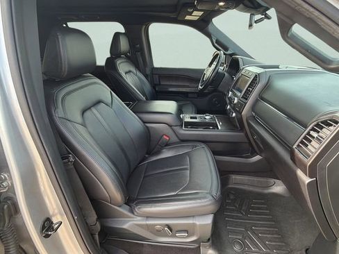 Used 2021 Ford Expedition Limited RWD image 11