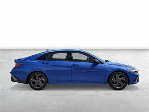 New 2026 Hyundai Elantra Sport image 7