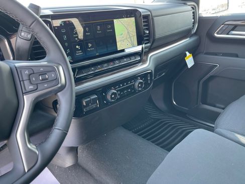 New 2025 Chevrolet Silverado 1500 LT image 25