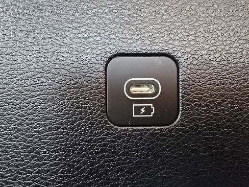 Used 2023 Kia Telluride SX Prestige image 18