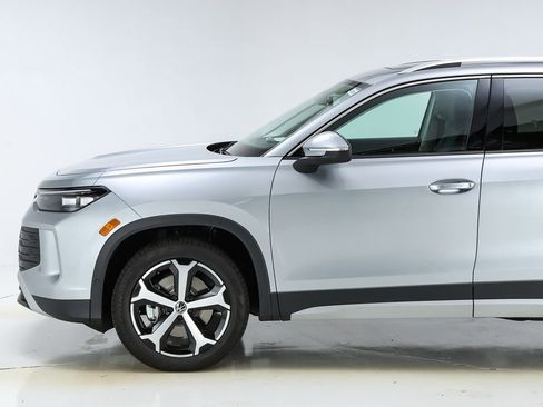 New 2026 Volkswagen Tiguan SE image 3