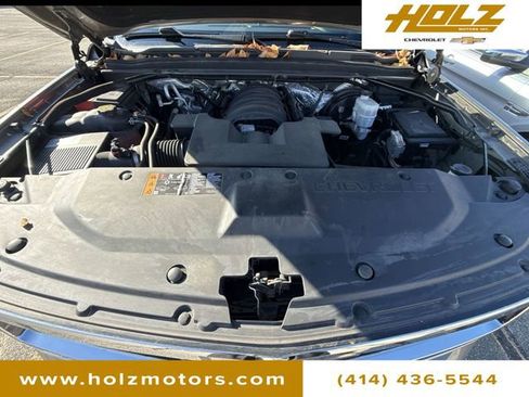 Certified 2018 Chevrolet Suburban LT w/ Luxury Package image 22