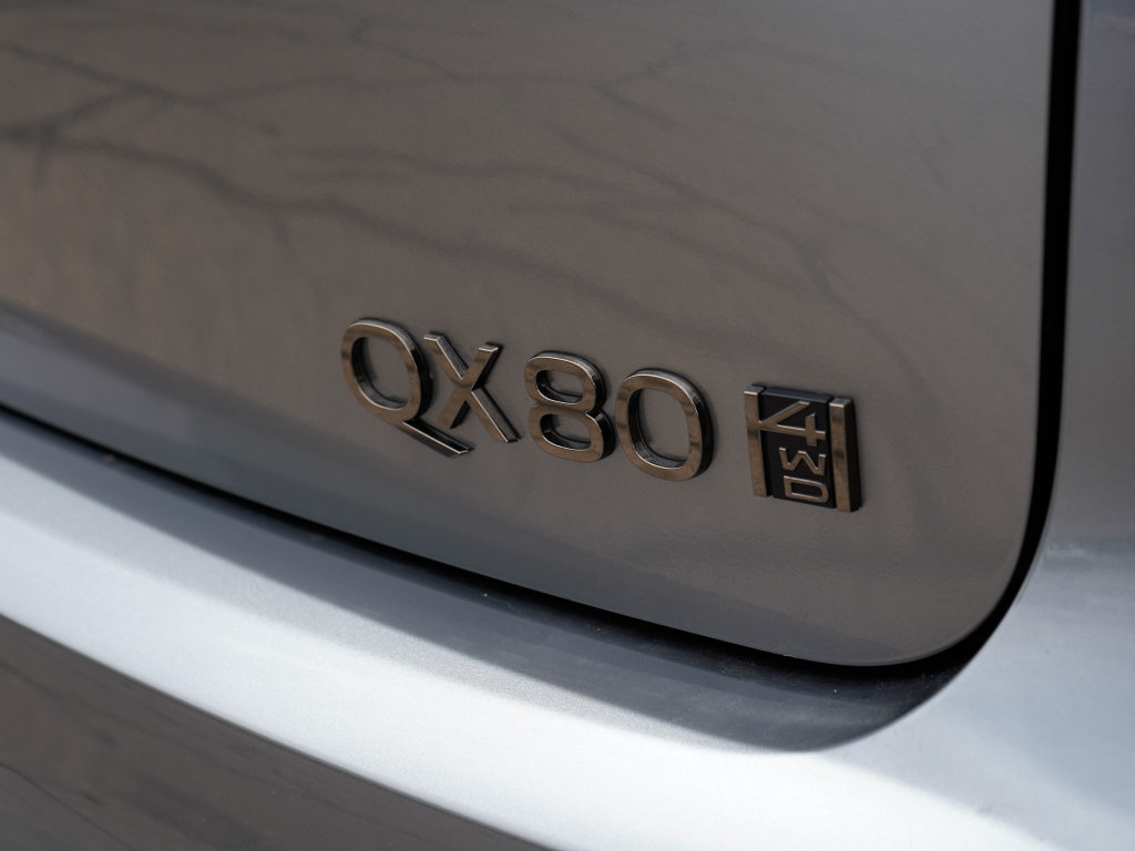 New 2026 INFINITI QX80 Autograph w/ Premium Cargo Package AWD/4WD image 11