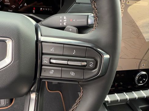 New 2026 GMC Acadia AT4 image 28