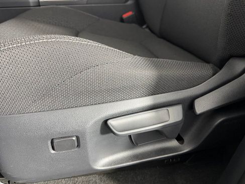 Used 2025 Toyota 4Runner SR5 image 22