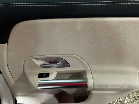 Used 2021 Mercedes-Benz GLA 250 GLA 250 image 23