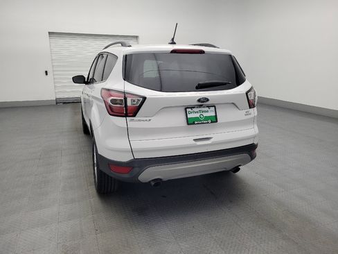 Used 2018 Ford Escape SE w/ Ford Safe & Smart Package image 6