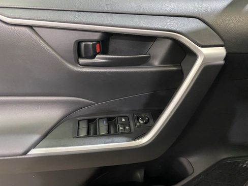 Certified 2021 Toyota RAV4 LE image 13