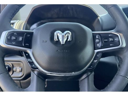 Used 2025 RAM 1500 Big Horn AWD/4WD image 14