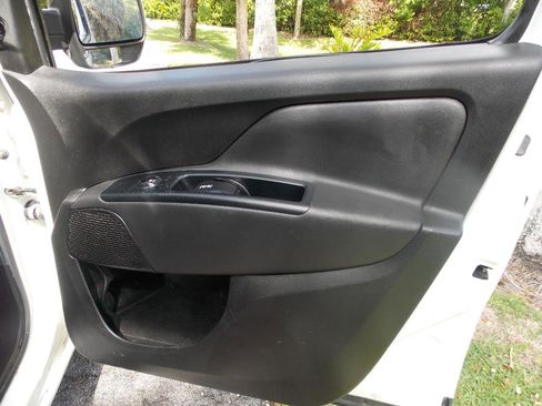 Used 2019 RAM ProMaster City Tradesman FWD image 18