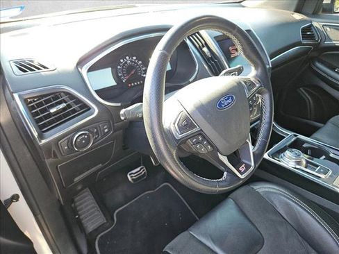 Used 2019 Ford Edge ST w/ Equipment Group 401A image 7