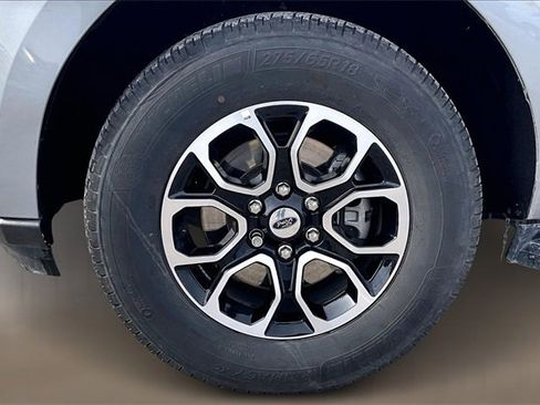 Certified 2024 Ford Expedition XLT image 6