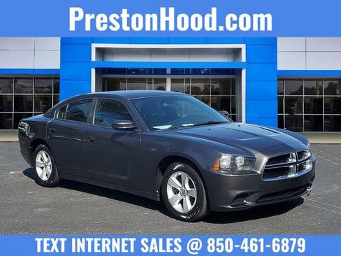 Used 2014 Dodge Charger SE image 1