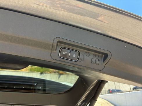 Used 2023 Ford Explorer Limited RWD image 24