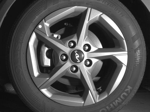 Used 2025 Kia K4 LXS image 12