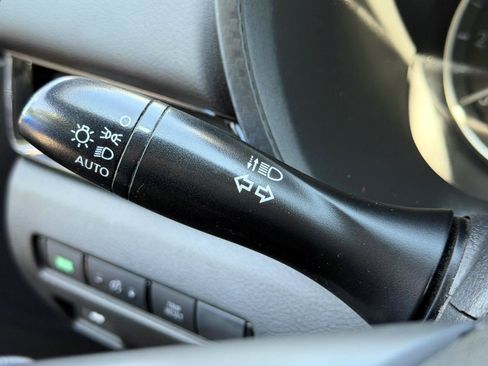 Used 2020 Nissan Sentra SV FWD image 19