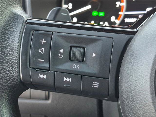 Used 2022 Nissan Rogue SV FWD image 14