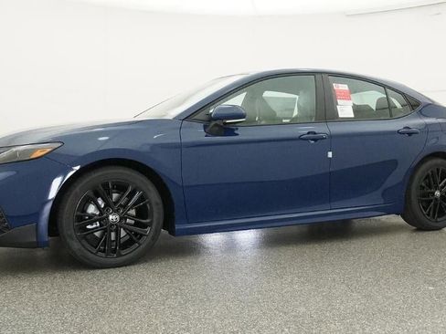 New 2026 Toyota Camry SE FWD image 18