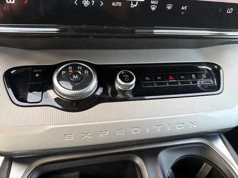 Certified 2025 Ford Expedition Max Active AWD/4WD image 28
