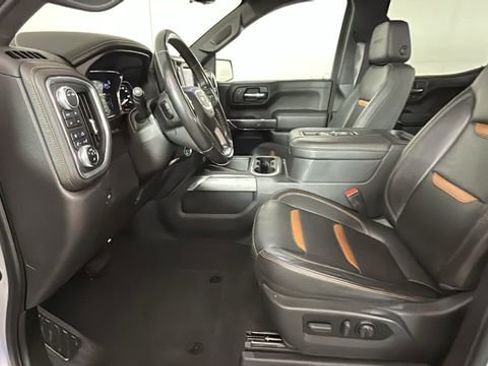 Used 2022 GMC Sierra 1500 AT4 w/ AT4 Premium Package AWD/4WD image 11