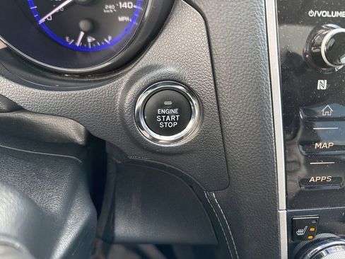 Used 2019 Subaru Outback 2.5i Limited image 18