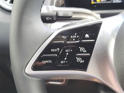 New 2025 Mercedes-Benz GLB 250 4MATIC image 20