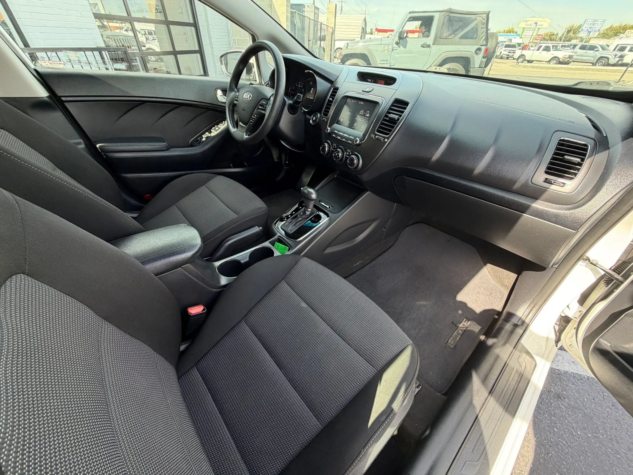 Used 2017 Kia Forte LX w/ LX Popular Plus Package FWD image 14