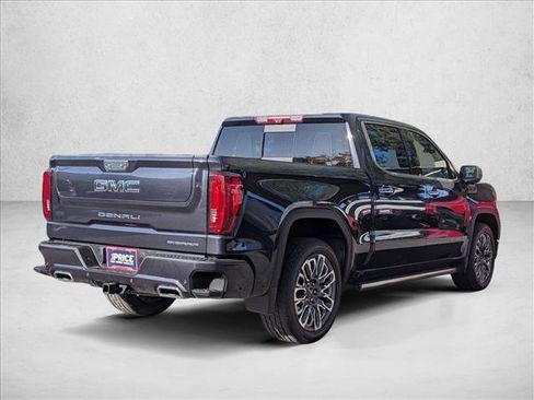 Used 2023 GMC Sierra 1500 Denali Ultimate AWD/4WD image 5