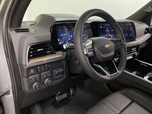 Used 2025 Chevrolet Tahoe High Country AWD/4WD image 1
