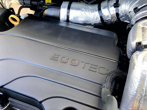 Certified 2022 Chevrolet Trax LT w/ Sport Edition image 60