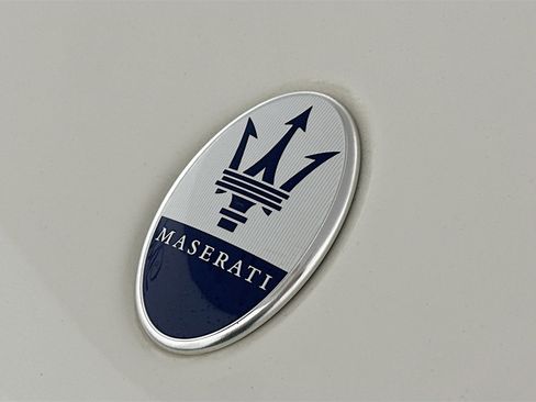 Used 2022 Maserati Levante Modena image 34
