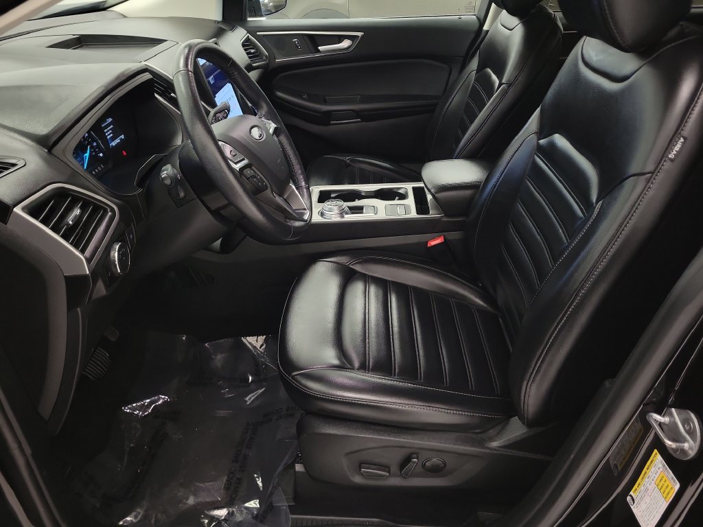 Used 2024 Ford Edge SEL AWD/4WD image 9