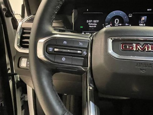 Used 2025 GMC Acadia Elevation image 36