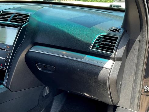 Used 2017 Ford Explorer Sport image 18